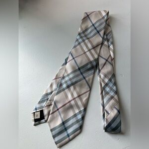 Burberry tie